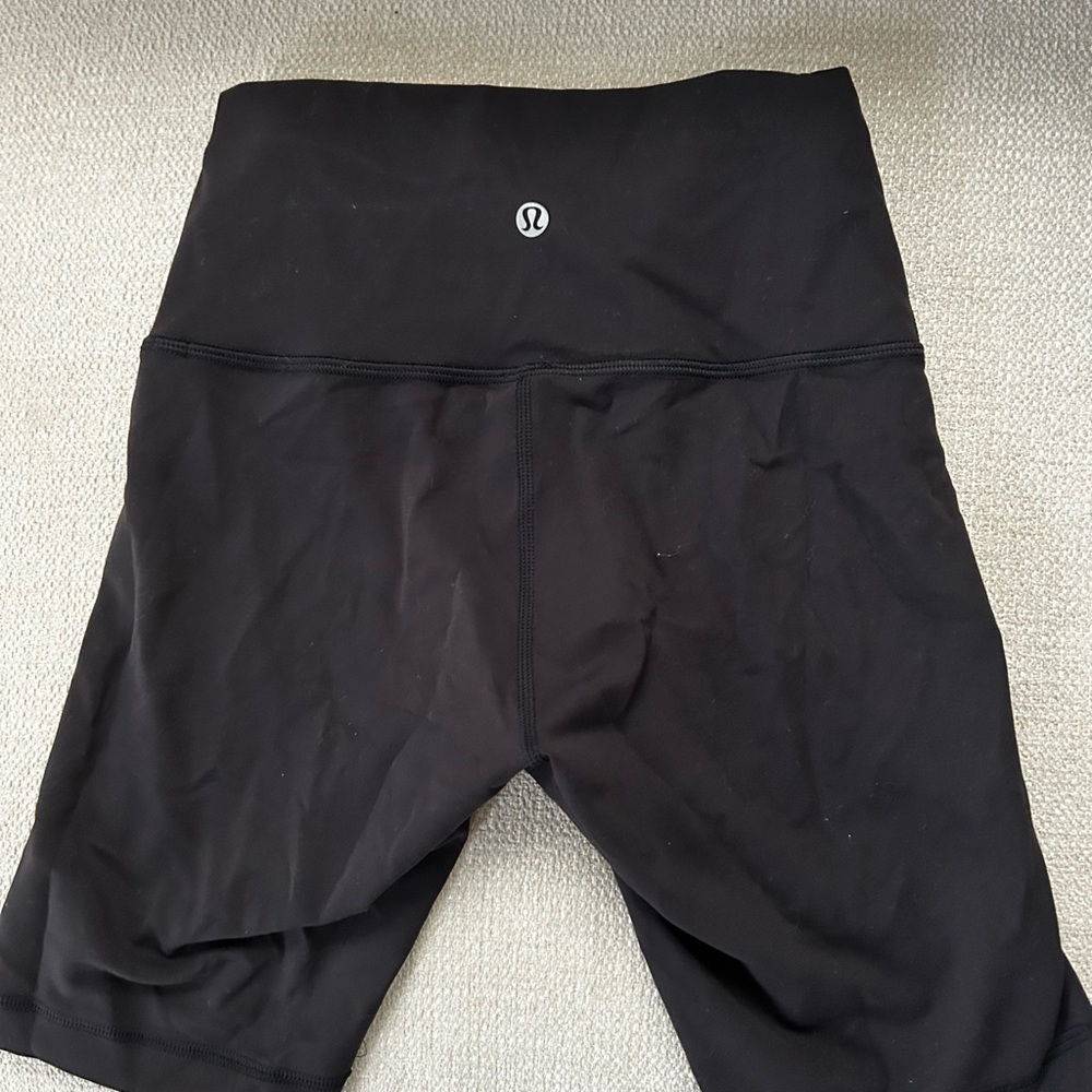 Lululemon wunder under 5 in shorts